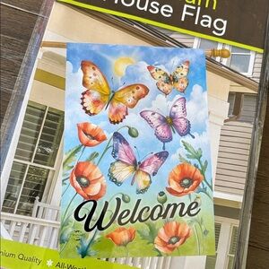 Briarwood Lane Butterflies & Poppies Welcome
flag,all weather,fade resistant